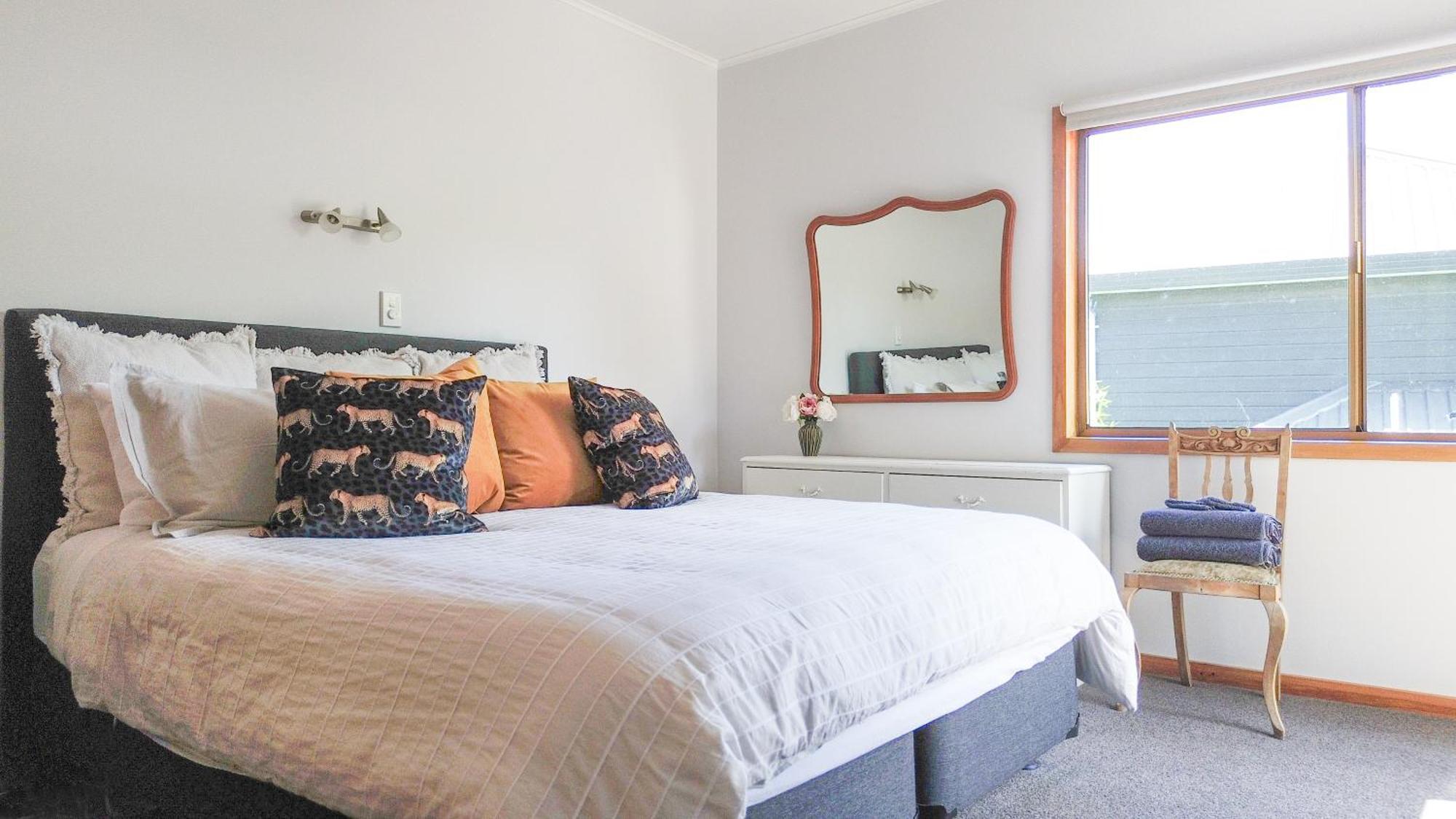 Large, Comfy, Stylish Apartment 해브록노스 외부 사진